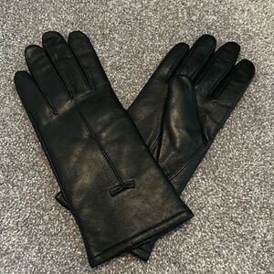 Brand new faux leather gloves